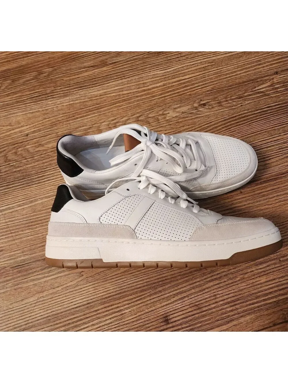 Size 9Men's Vince White Leather Sneakers with Perforated Design and Gum Sole,